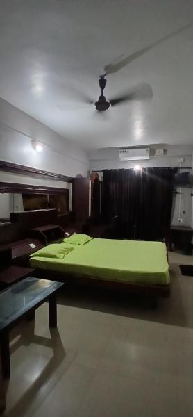 Manjeri Tourist Home